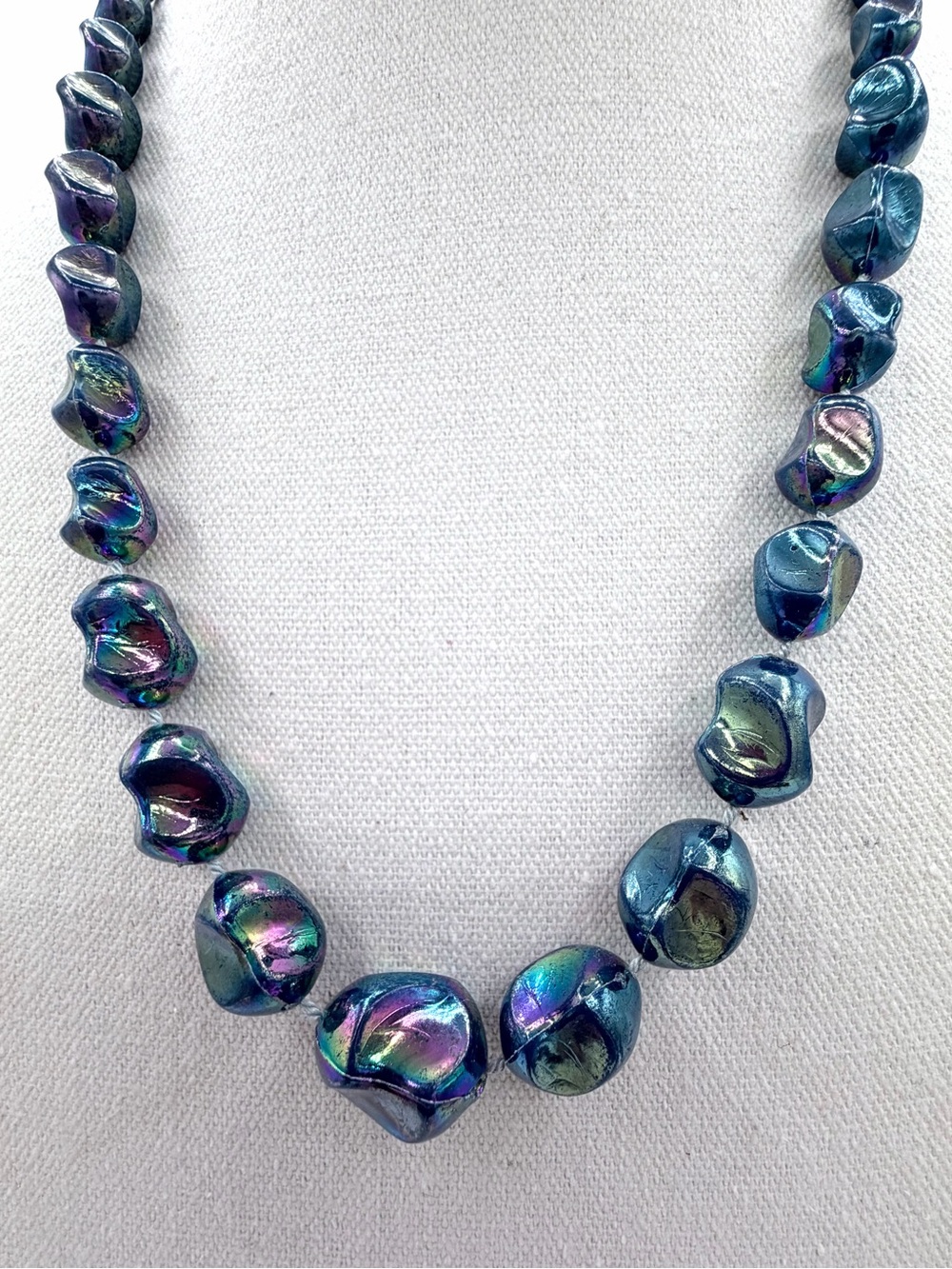 Vintage Blue Peacock Iridescent Acrylic Oil Slick Bead Necklace Jewelry